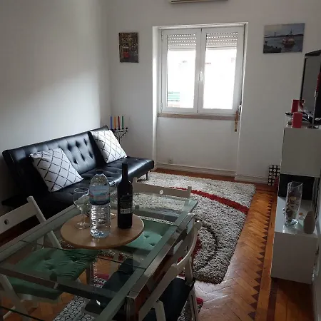 Appartement Almirante Reis